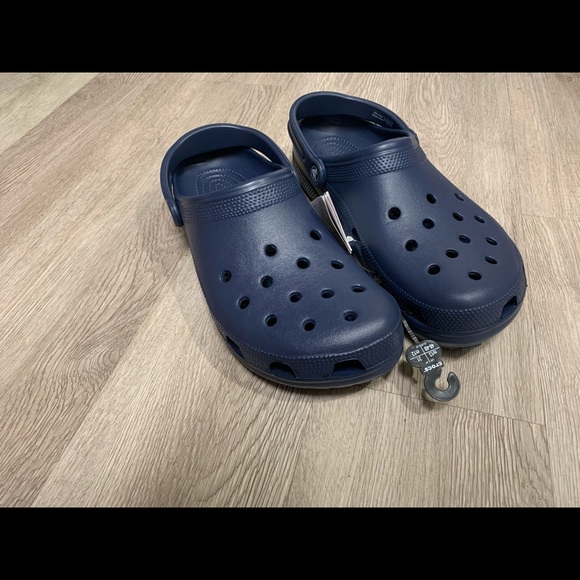 crocs m13